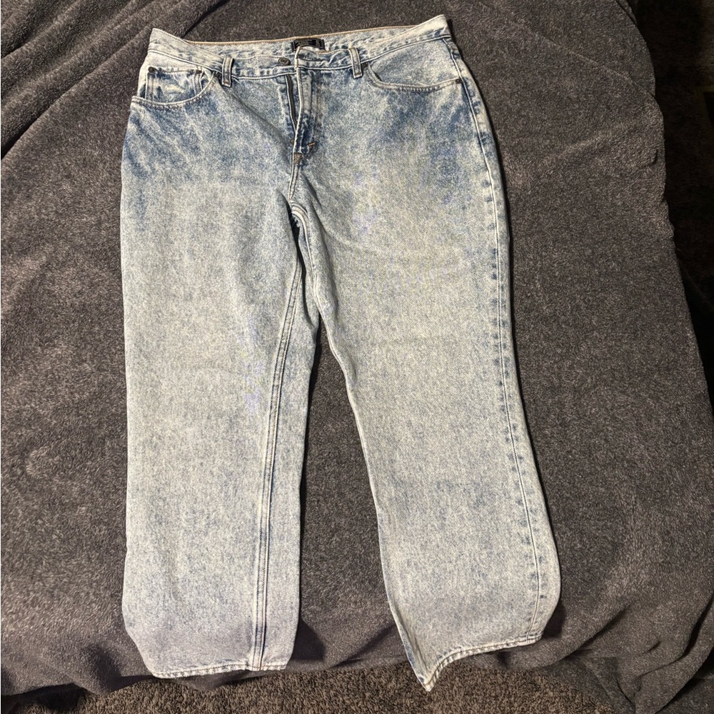 A&F JEANS